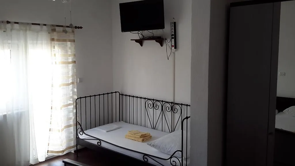 Apartments Mrdan Seget Vranjica 0*,